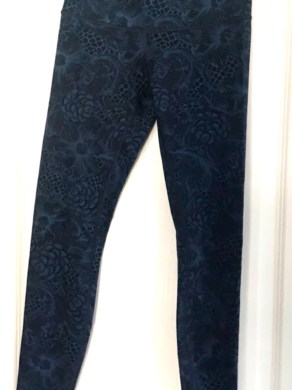 Lululemon Athletica White Care Label